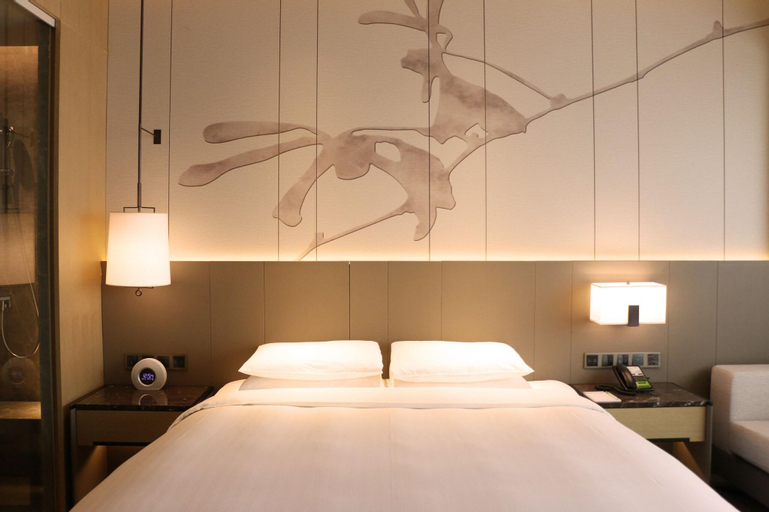 Bedroom 12