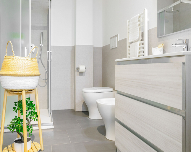 Bathroom 2, San Felice Residence, Bologna
