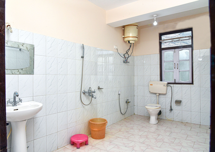 Bathroom 4, Rufina Royal Lachung, North Sikkim