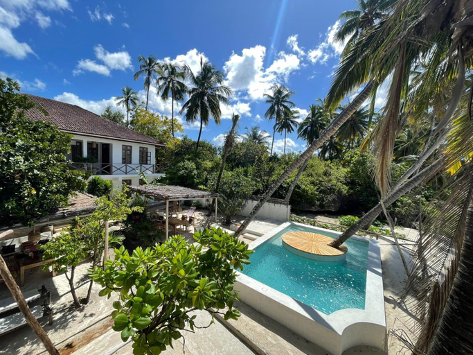 Sport & Beauty 2, KIMA Serviced Beach House & Suites, Kusini