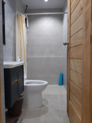 Bathroom 4, M LILOAN PENSION HOUSE, Consolacion