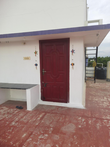 WHITE HOUSE- 1BK Pleasant Apartment with Open Terrace, Coimbatore