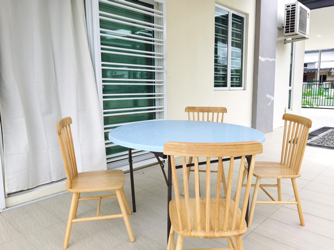 Exterior & Views 2, PEN KYU HOUSE1, Samarahan