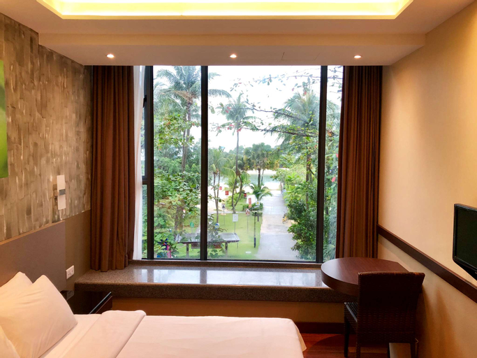 Bedroom 14