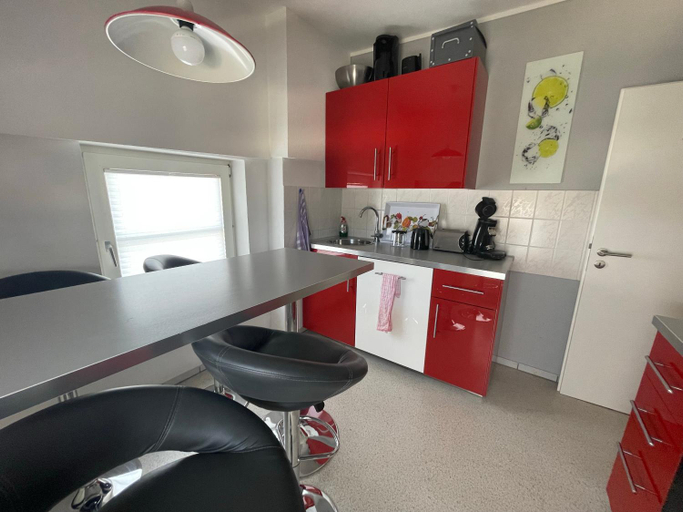 Others 2, Schones einfaches zentrales Zimmer uber den Dachern der Stadt, Bremerhaven