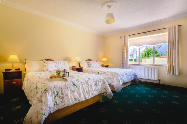 Bedroom 2, Fallons Bed and Breakfast
