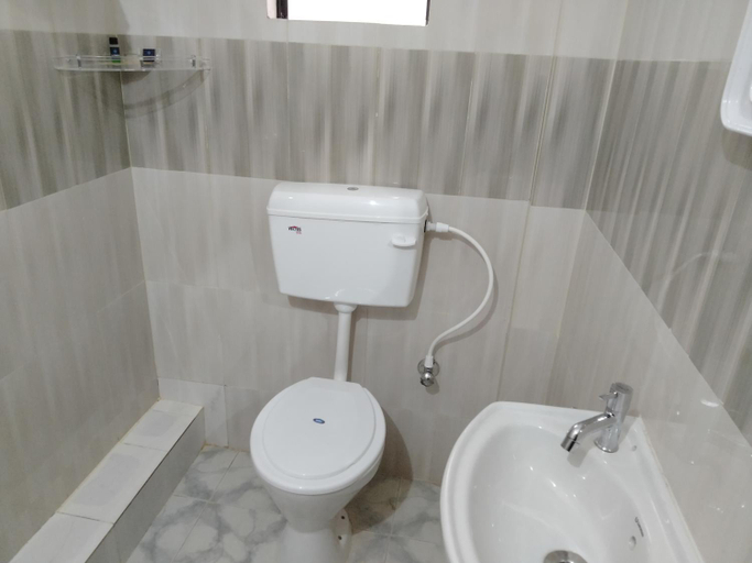 Bathroom 3, HOTEL SJ PREMIUM, Cuttack