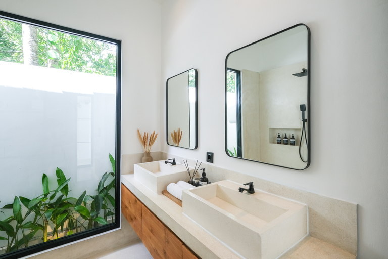 Bathroom 3, Villa Neptune Uluwatu, Badung
