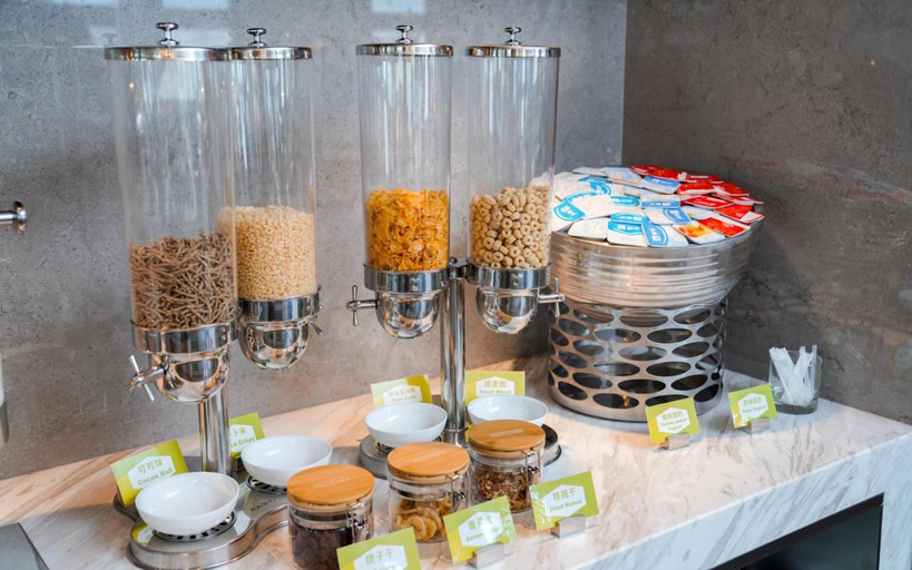 Food & Drinks 5, Hampton by Hilton Shenzhen Yuanshan, Shenzhen