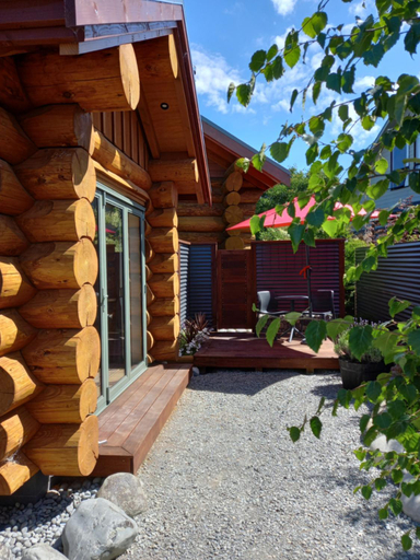 Others 3, The Cabin, Mackenzie