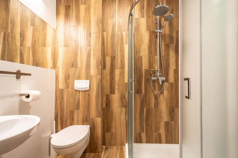 Bathroom 4, Hotel i Restauracja Stara Kuznia, Myślenice