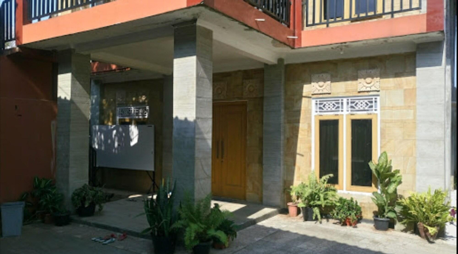 Exterior & Views 20