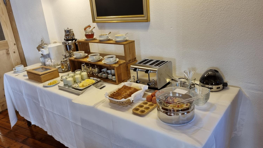 Food & Drinks 5, Weisses Kreuz - Crusch Alva, Maloja