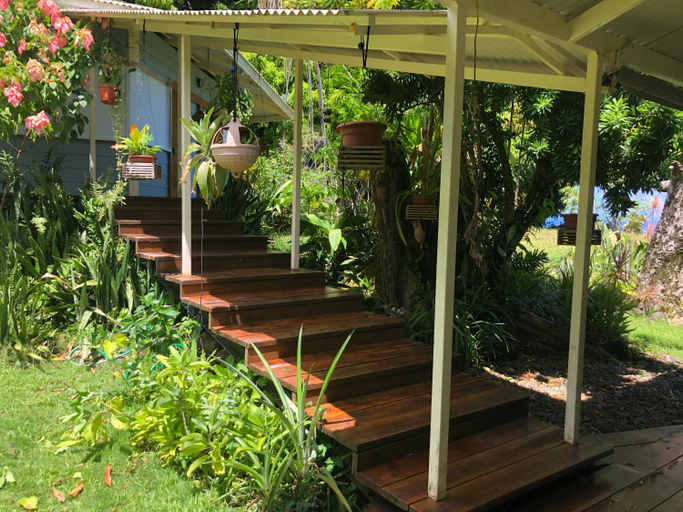 Entrance 3, VILLA O VAI
