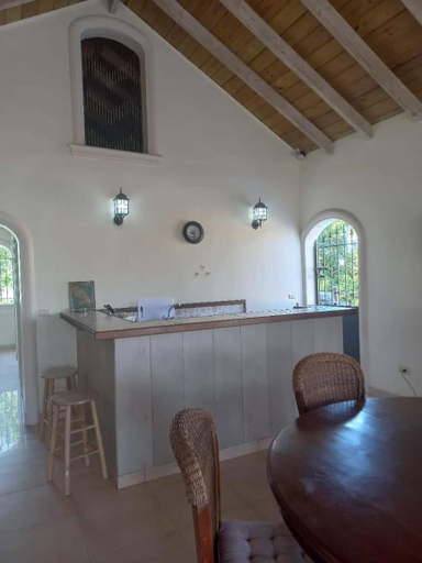 Others 3, casa maria, Villa Hermosa