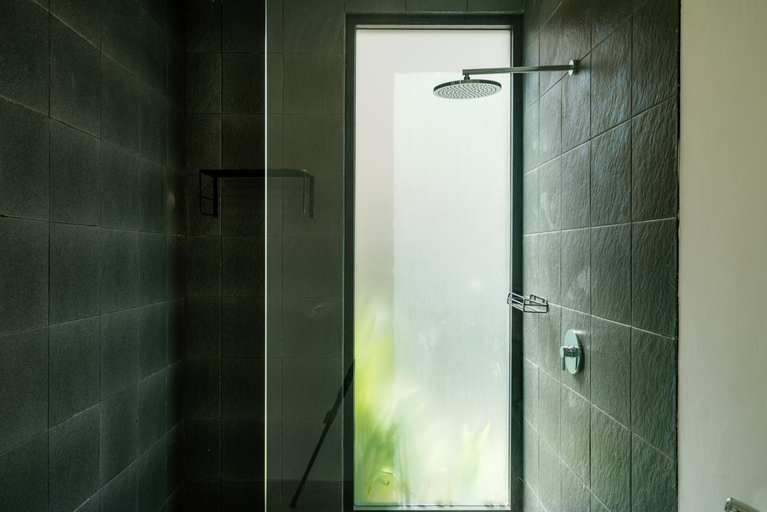 Bathroom 4, Umalas Living, Badung