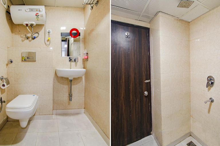 Bathroom 4, FabHotel Moro Rohini Sector 11, Delhi