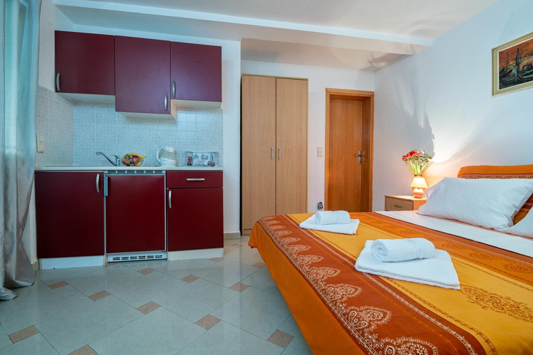 Bedroom 2, Apartments Sara & Leon, Herzegovina-Neretva