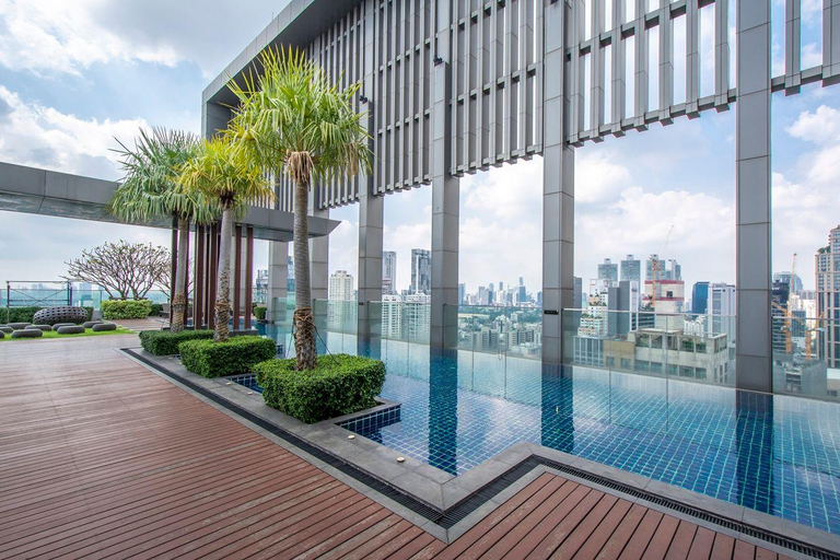 Sport & Beauty 2, Luxury 1BR 300m BTS PhromPhong, EmQuartier Emporium EmSphere, Khlong Toey
