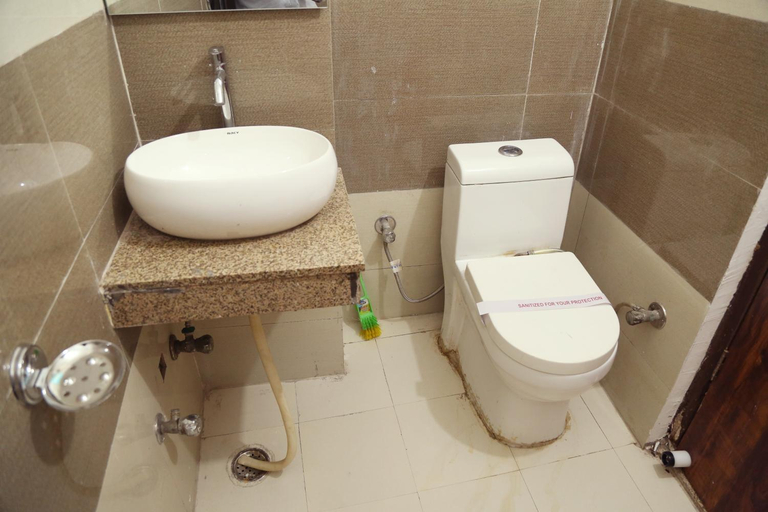 Bathroom 4, Shanti Residency, Delhi