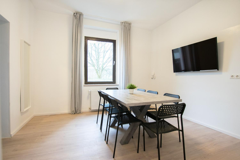 Others 5, Tolstov Apartments - 3 or 4 Room Apartments - 30 Min Messe DUS, Duisburg