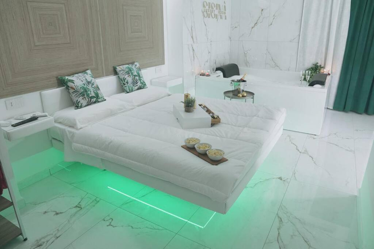 Others 5, Sisina Luxury Room Jacuzzi & Piscina, Napoli