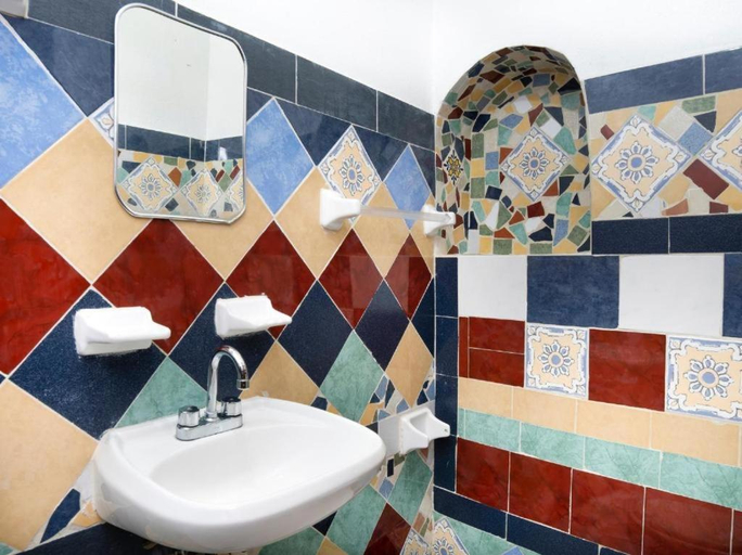 Bathroom 3, Posada Los Naranjos, Ixhuacán de los Reyes