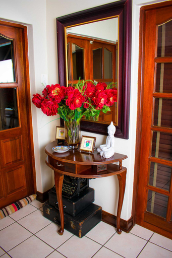 Others 3, Tengo guest house, Mopani