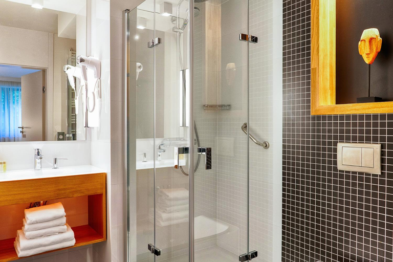 Bathroom 4, Focus Hotel Premium Sopot, Sopot