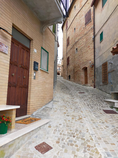 Others 3, BnB La Casina dei Nonni, Fermo