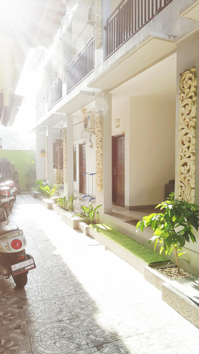 Exterior 16