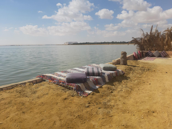 Others 5, M Biama Island, Siwa
