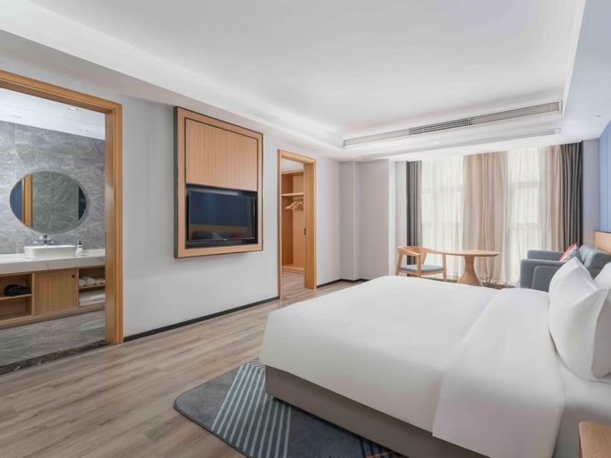 Bedroom 24