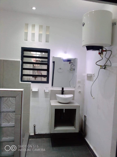 Bathroom, Le Majestic Toamasina Hotel, Atsinanana