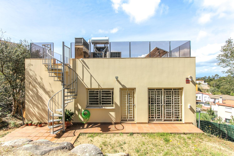 Exterior view 3, Villa Panorama, Girona