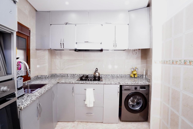 Others 5, Apartment Oumnia 1 - City Center, Tanger-Assilah