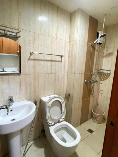 Bathroom 3, 8 Adriatico Condominium Apartments, Manila City