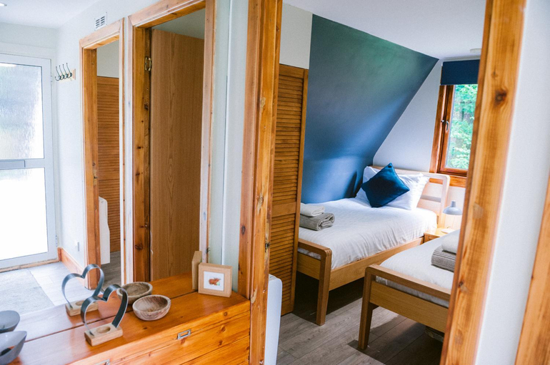 Public Area, Bright Star Lodge, Highland
