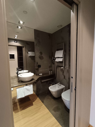 Bathroom 5, Best Western Plus The Hub Hotel, Milano