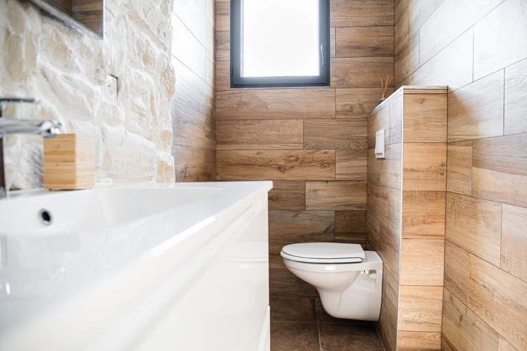 Bathroom 3, Villa Bianca, Corse-du-Sud