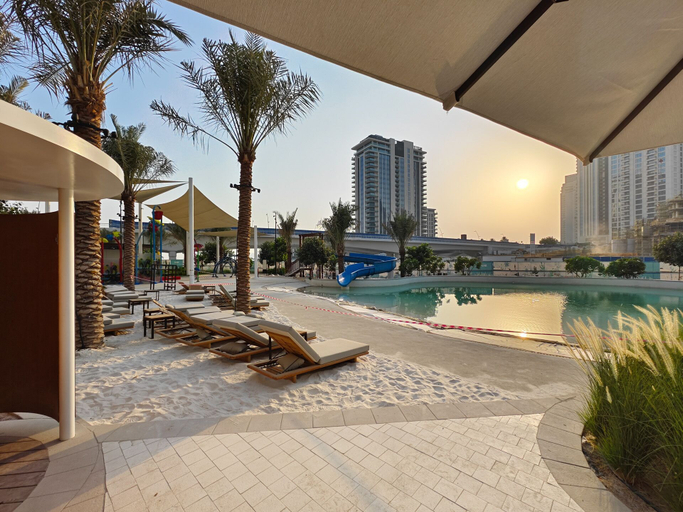 Beach 4, Zen Oasis1BR Splendid Creek Side Retreat, Dubai