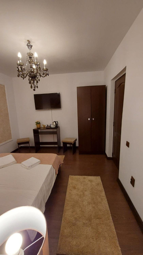 Others 2, Ambiennt, Municipiul Bucuresti