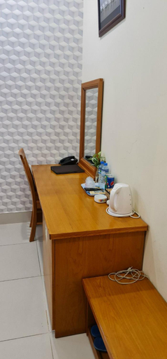 Others 5, Quê Tôi 2 Hotel, Long My