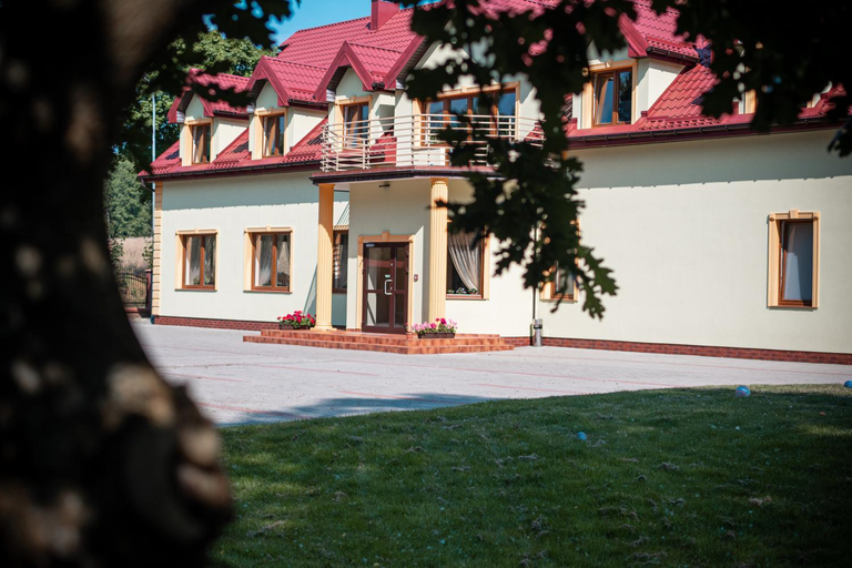 Others 4, Dom Goscinny Lisc Debu, Koszalin