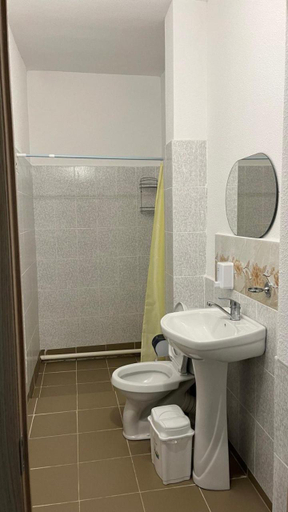 Bathroom 3, The Lake Townhouse, Ysyk-Köl