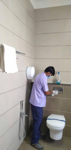Bathroom 4, Ponnis Hotel, Dindigul