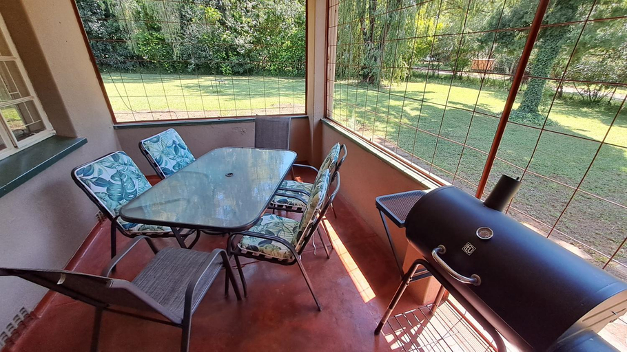 Facilities 2, Pine Forest Cottage, Ehlanzeni