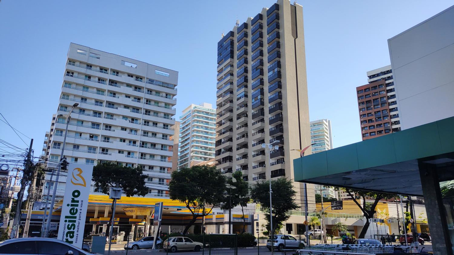 Exterior 5