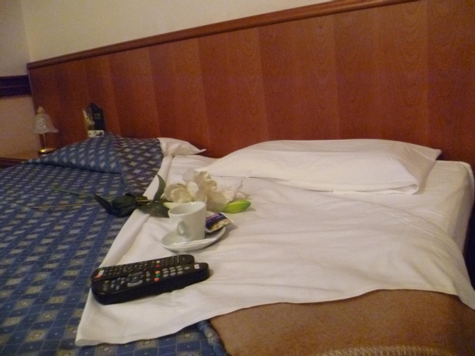 Bedroom 1, Hotel Minerva, Pordenone