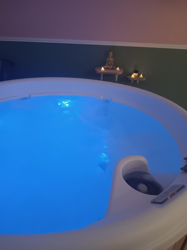 Hot tub 3, Gite et SPA Au Secret Du Bonheur, Aisne
